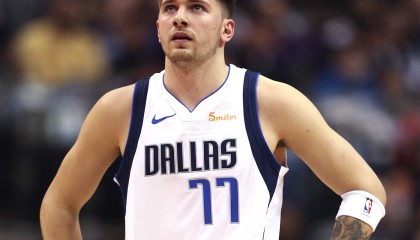 又砍下20+8+6！抱歉东契奇：你从历史第一变成了历史第二